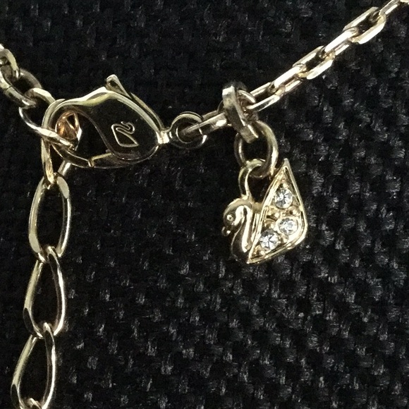 Swarovski16”W2”Ext.GoldNecklaceWith FacetedCrystal - Picture 4 of 5